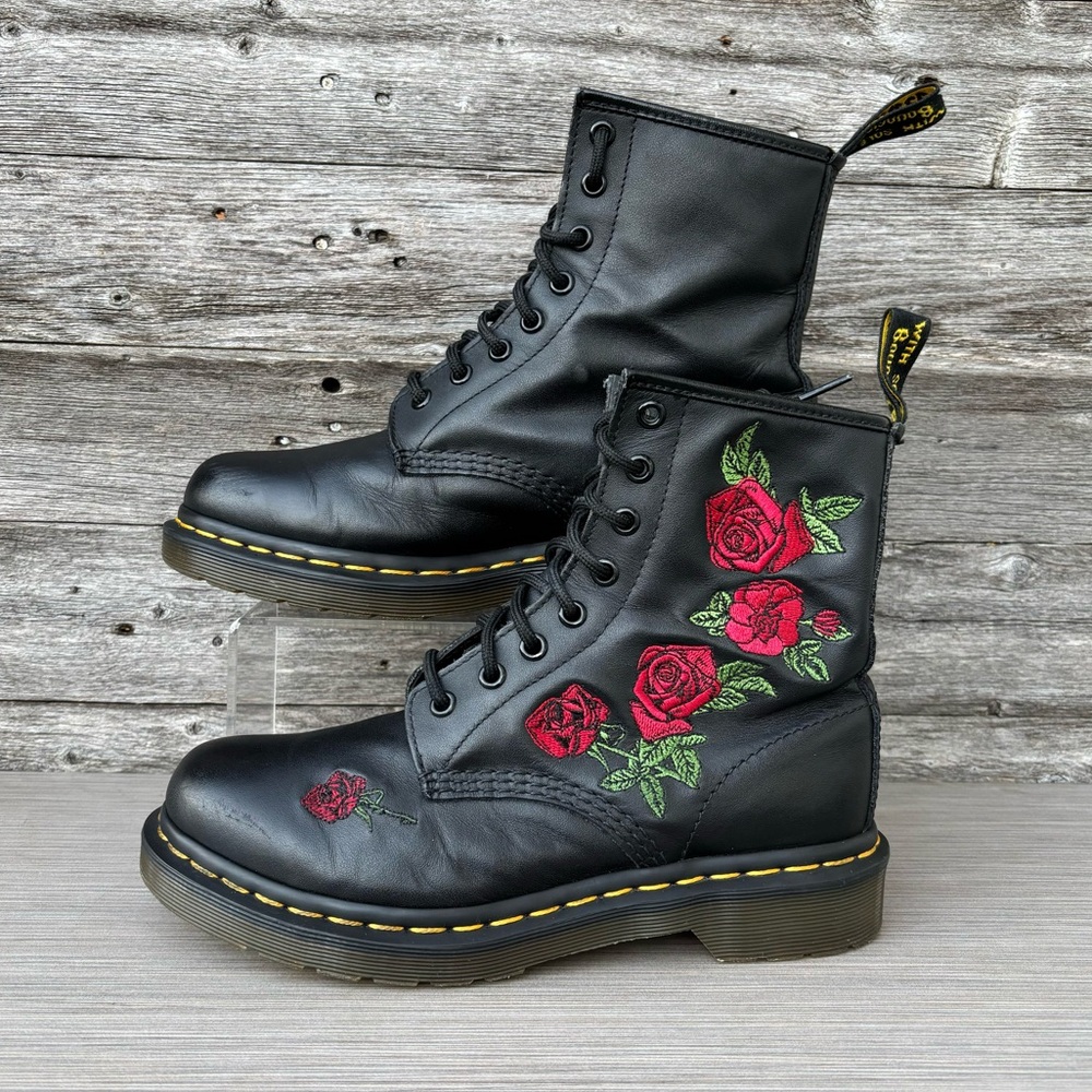 Dr. Martens 1460 VONDA FLORAL LEATHER LACE UP BOOTS